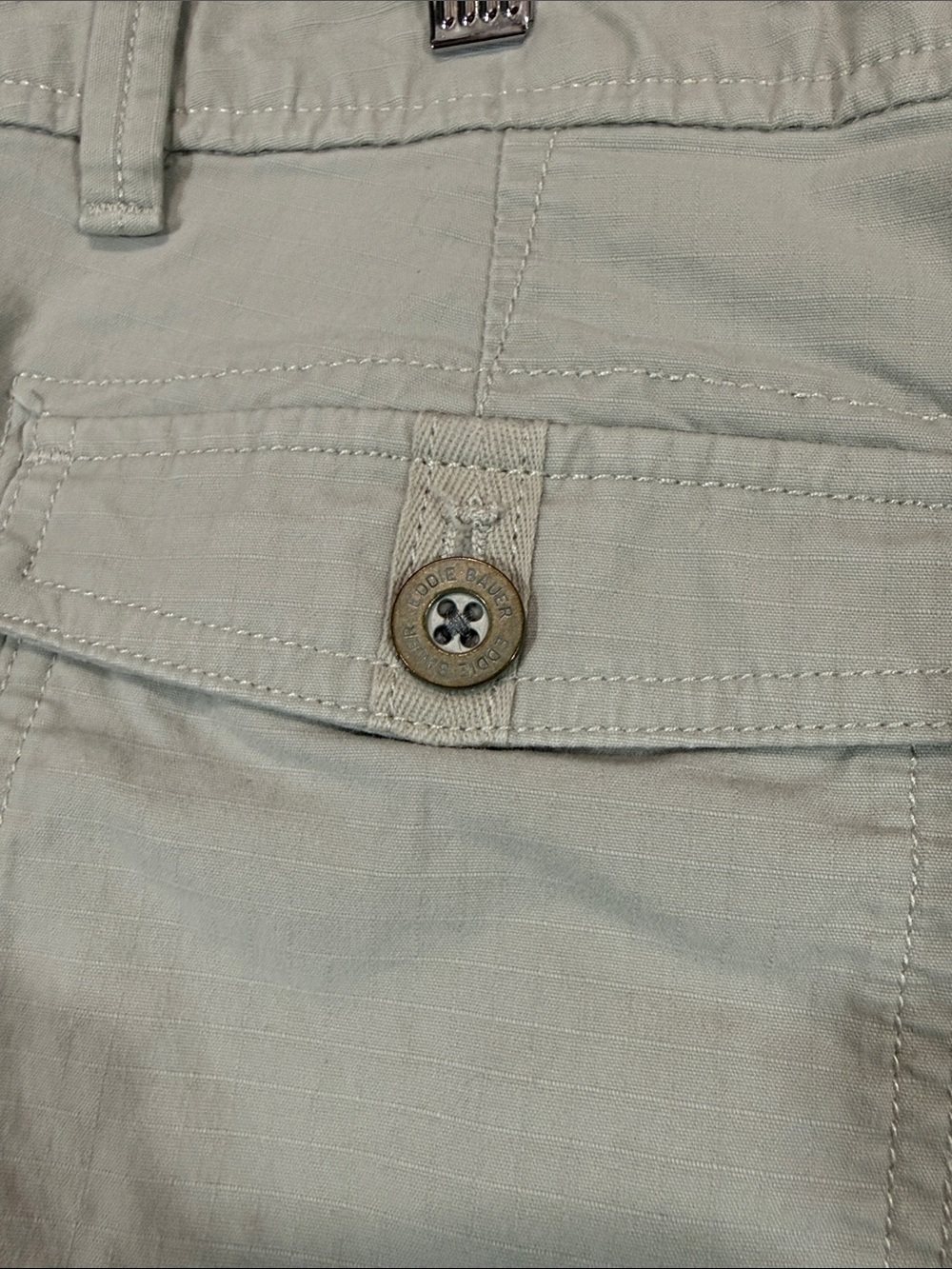 Eddie Bauer Capri Cargo Pants - Womens 12 - Beige Outdoor Hiking Walking - Picture 9 of 11
